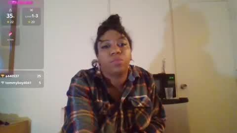 Snapshot of bigboobs_bouncin chatting on 12-05-24, 09:28 Ashley online show from 12-05-24, 09:28