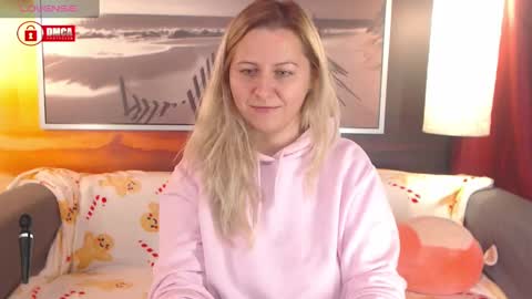 Snapshot of bigboobsarri chatting on 12-11-24, 09:45 BigBoobsArri online show from 12-11-24, 09:45