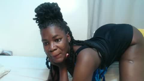 Snapshot of bigboobys123 chatting on 11-16-25, 04:40 bigboobys123 online show from 11-16-25, 04:40