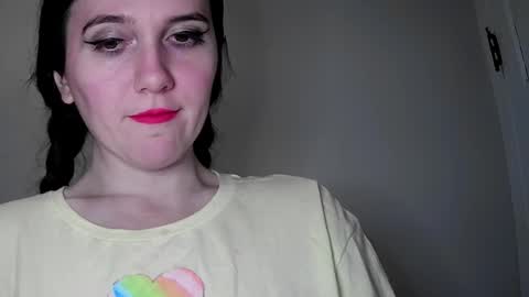 Isabella online show from 02-09-25, 12:17