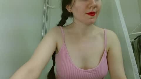 Snapshot of bigbootybunny chatting on 05-04-26, 04:58 Isabella online show from 05-04-26, 04:58