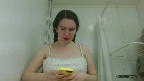 Snapshot of bigbootybunny chatting on 05-06-26, 02:11 Isabella online show from 05-06-26, 02:11