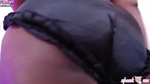 Snapshot of bigbootymommyy chatting on 10-31-25, 05:25 bigbootymommyy online show from 10-31-25, 05:25