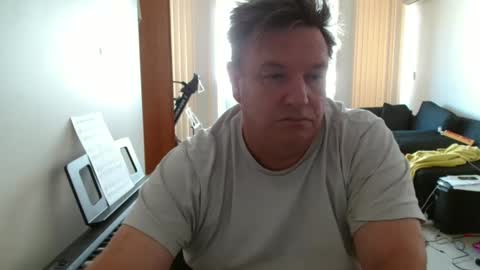 bigboybenny176 online show from 04-18-26, 03:43