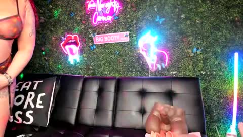 bigbuttsarena online show from 12-20-24, 04:31