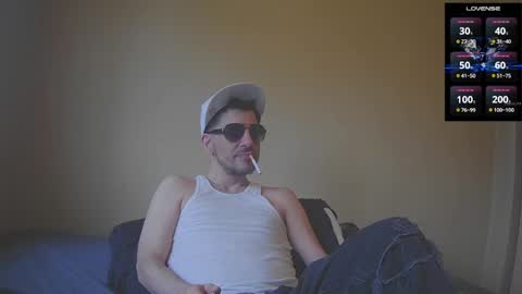 Jon - Im Straight online show from 10-23-25, 01:21