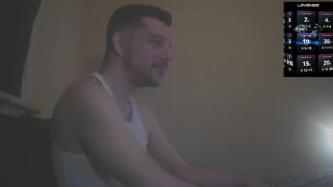 Jon - Im Straight online show from 04-11-26, 10:30