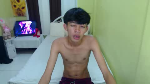 Snapshot of bigcock_kerbzz chatting on 09-25-25, 12:53 bigcock_kerbzz online show from 09-25-25, 12:53