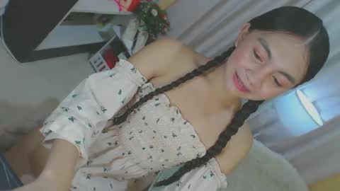 Yeng online show from 12-11-24, 10:49