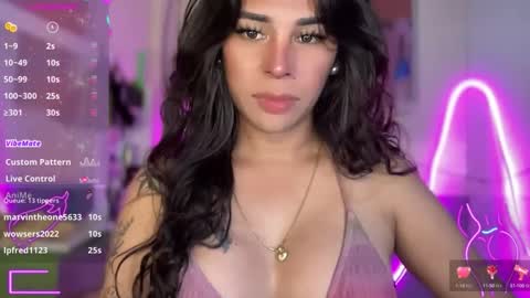 queen amanda online show from 10-13-25, 02:28