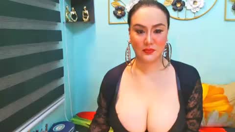 Flirty Sofia online show from 11-08-25, 04:07