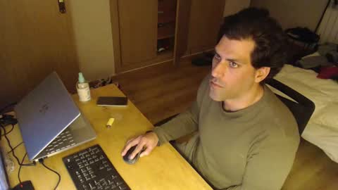 Snapshot of bigcok35spain chatting on 02-10-25, 09:04 bigcok35spain online show from 02-10-25, 09:04