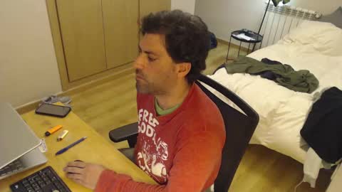 Snapshot of bigcok35spain chatting on 02-15-25, 09:59 bigcok35spain online show from 02-15-25, 09:59