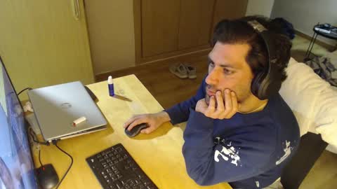 Snapshot of bigcok35spain chatting on 02-23-25, 10:31 bigcok35spain online show from 02-23-25, 10:31