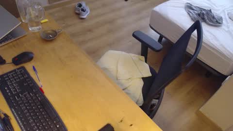 Snapshot of bigcok35spain chatting on 09-16-25, 09:10 bigcok35spain online show from 09-16-25, 09:10