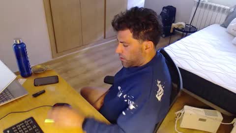 Snapshot of bigcok35spain chatting on 09-26-25, 09:35 bigcok35spain online show from 09-26-25, 09:35