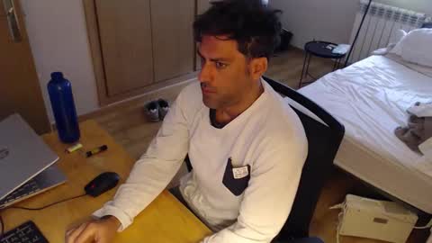 Snapshot of bigcok35spain chatting on 09-30-25, 08:30 bigcok35spain online show from 09-30-25, 08:30