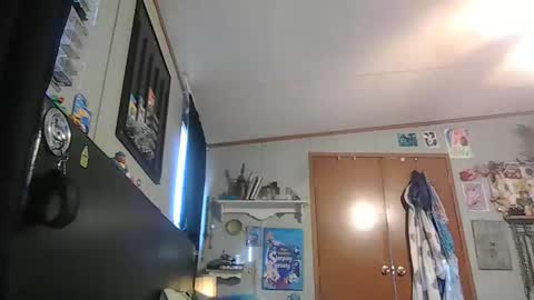 Snapshot of bigcummer4u803 chatting on 02-23-26, 09:56 Tiny online show from 02-23-26, 09:56