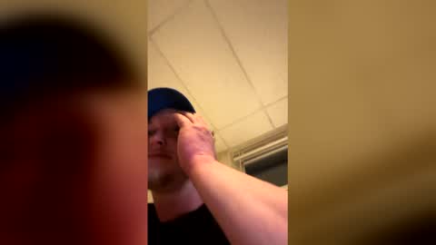 Snapshot of bigdaddycumz chatting on 03-27-26, 03:01 Bigdaddycumz online show from 03-27-26, 03:01