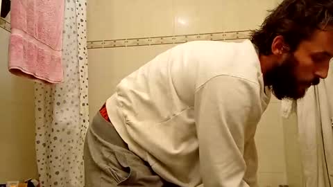 Snapshot of bigdick686268 chatting on 12-11-24, 06:09 Pac Man Sex online show from 12-11-24, 06:09