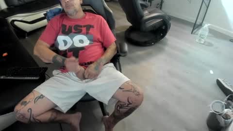 Snapshot of bigdickpiercedtattoos chatting on 09-13-25, 12:16 bigdickpiercedtattoos online show from 09-13-25, 12:16