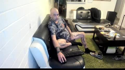 Snapshot of bigdickpiercedtattoos chatting on 10-09-25, 12:25 bigdickpiercedtattoos online show from 10-09-25, 12:25