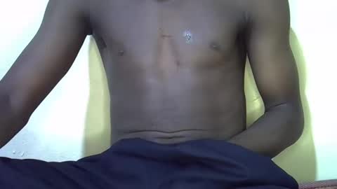 Snapshot of bigfeet9999 chatting on 12-17-24, 11:28 Ask in pvt online show from 12-17-24, 11:28