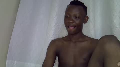 Snapshot of bigfeet9999 chatting on 12-23-24, 10:44 Ask in pvt online show from 12-23-24, 10:44