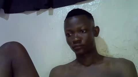 Snapshot of bigfeet9999 chatting on 02-27-25, 02:00 Ask in pvt online show from 02-27-25, 02:00