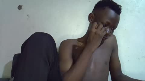 Snapshot of bigfeet9999 chatting on 03-05-25, 05:29 Ask in pvt online show from 03-05-25, 05:29