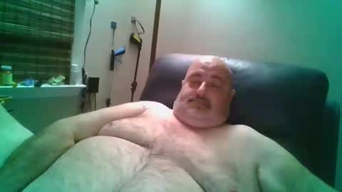 Snapshot of bigfuzzyteddybear chatting on 09-12-25, 03:17 bigfuzzyteddybear online show from 09-12-25, 03:17