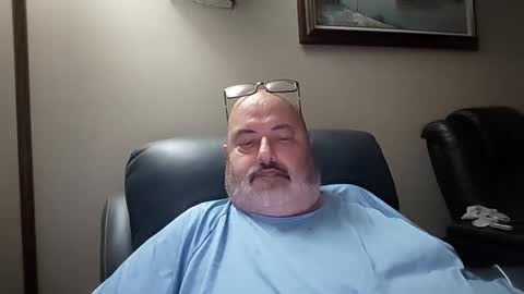 Snapshot of bigfuzzyteddybear chatting on 12-03-25, 05:04 bigfuzzyteddybear online show from 12-03-25, 05:04