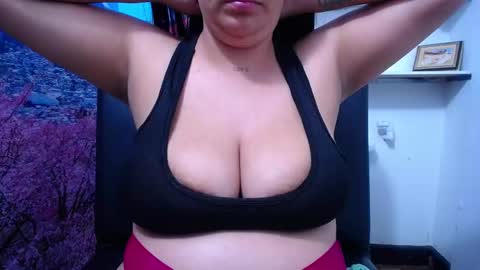 Snapshot of bigg_boobs_xxx chatting on 03-09-25, 10:19  Sunny   online show from 03-09-25, 10:19