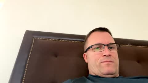 bigger22332233 online show from 12-02-24, 04:09