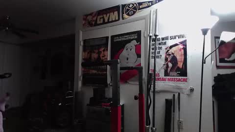 Snapshot of biggerisbetter21 chatting on 10-18-25, 08:15 biggerisbetter21 online show from 10-18-25, 08:15