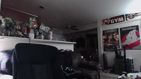 biggerisbetter21 online show from 02-25-26, 04:44