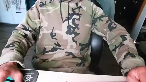 biggeroncam online show from 12-08-24, 03:24