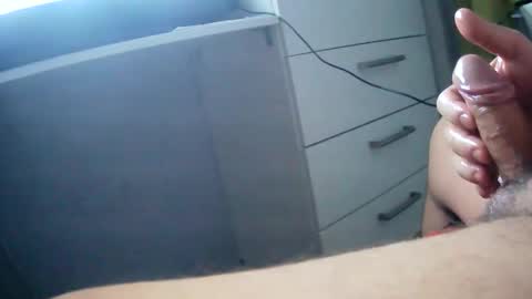 Snapshot of biggiba chatting on 12-29-24, 11:18 biggiba online show from 12-29-24, 11:18