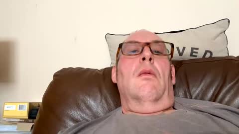 biggloves4bighands online show from 11-18-25, 12:31