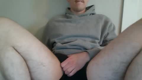 Snapshot of biggooner01 chatting on 06-01-26, 11:39 BigGooner01 online show from 06-01-26, 11:39