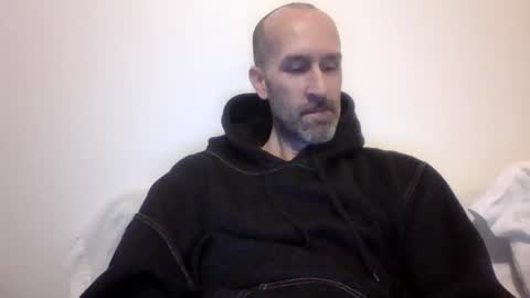 Snapshot of bighugemouthful chatting on 12-27-24, 02:04 Chaz online show from 12-27-24, 02:04