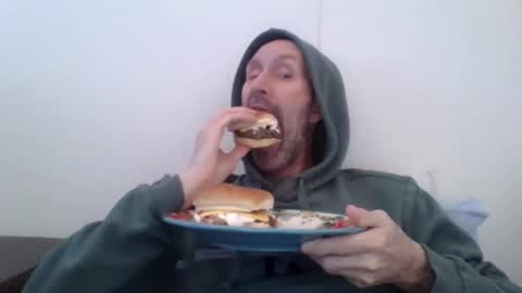 Snapshot of bighugemouthful chatting on 03-10-25, 04:03 Chaz online show from 03-10-25, 04:03