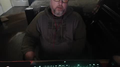 bighugmugg online show from 04-30-26, 11:16