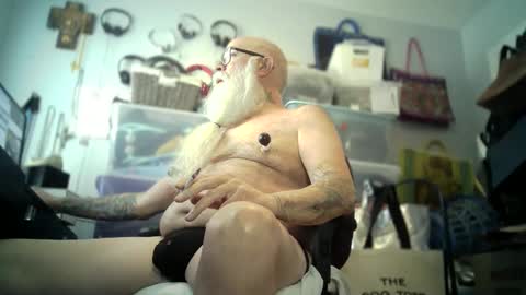 Snapshot of bigjeff01 chatting on 09-15-25, 01:11 bigjeff01 online show from 09-15-25, 01:11