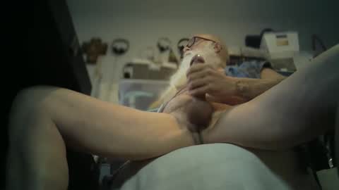 Snapshot of bigjeff01 chatting on 11-18-25, 09:52 bigjeff01 online show from 11-18-25, 09:52