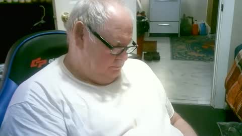 Snapshot of bigjeff50 chatting on 06-02-26, 06:43 BIGJEFF50 online show from 06-02-26, 06:43