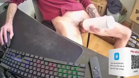 Snapshot of biglummel15 chatting on 01-22-25, 11:45 biglummel15 online show from 01-22-25, 11:45