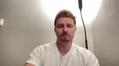 Snapshot of bigmcr1 chatting on 12-08-24, 02:39 Nick Barker online show from 12-08-24, 02:39