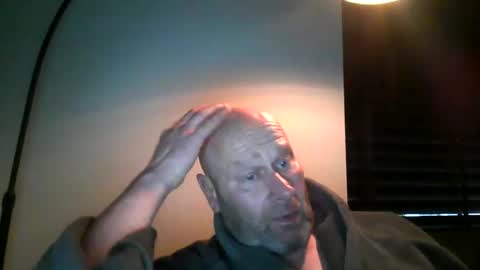 Snapshot of bigmike3339 chatting on 12-18-24, 08:42 bigmike3339 online show from 12-18-24, 08:42