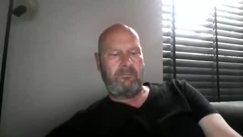 Snapshot of bigmike3339 chatting on 09-18-25, 07:32 bigmike3339 online show from 09-18-25, 07:32